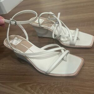 Dolce Vita Strapy Wedge Sandel 😊